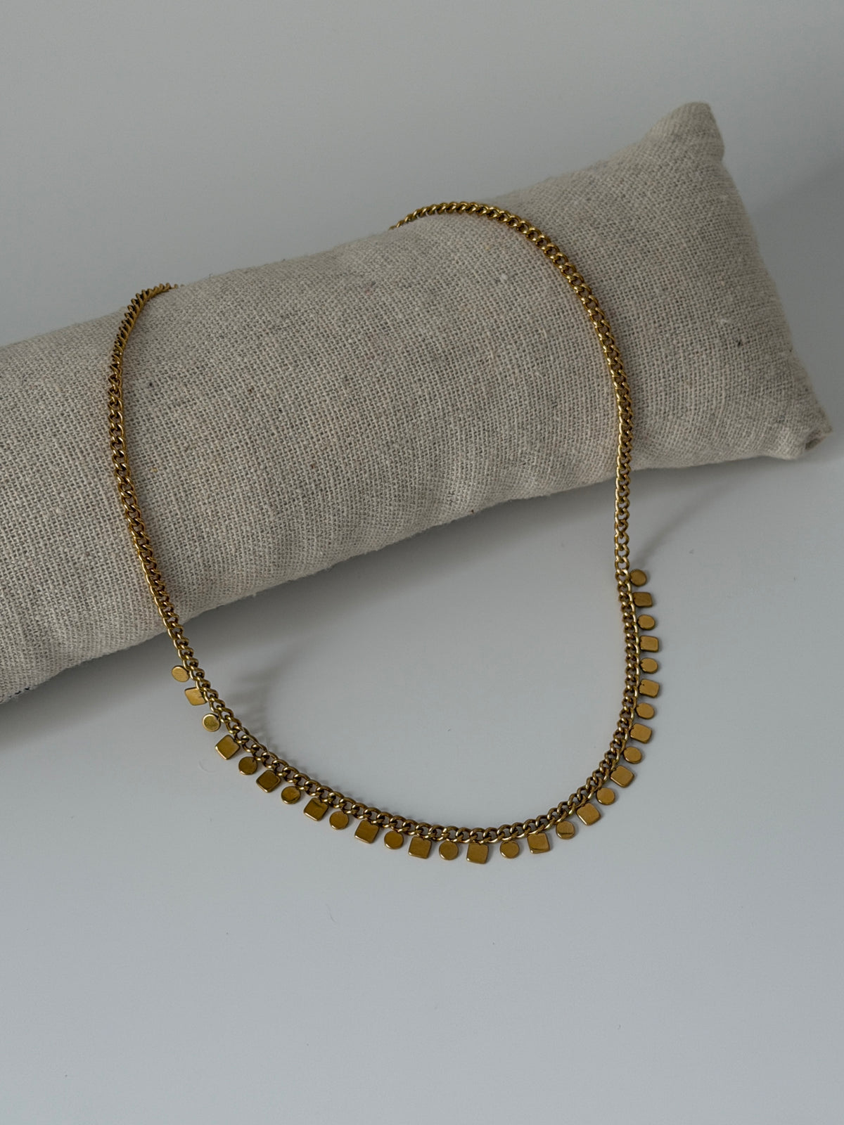 Collier Alex