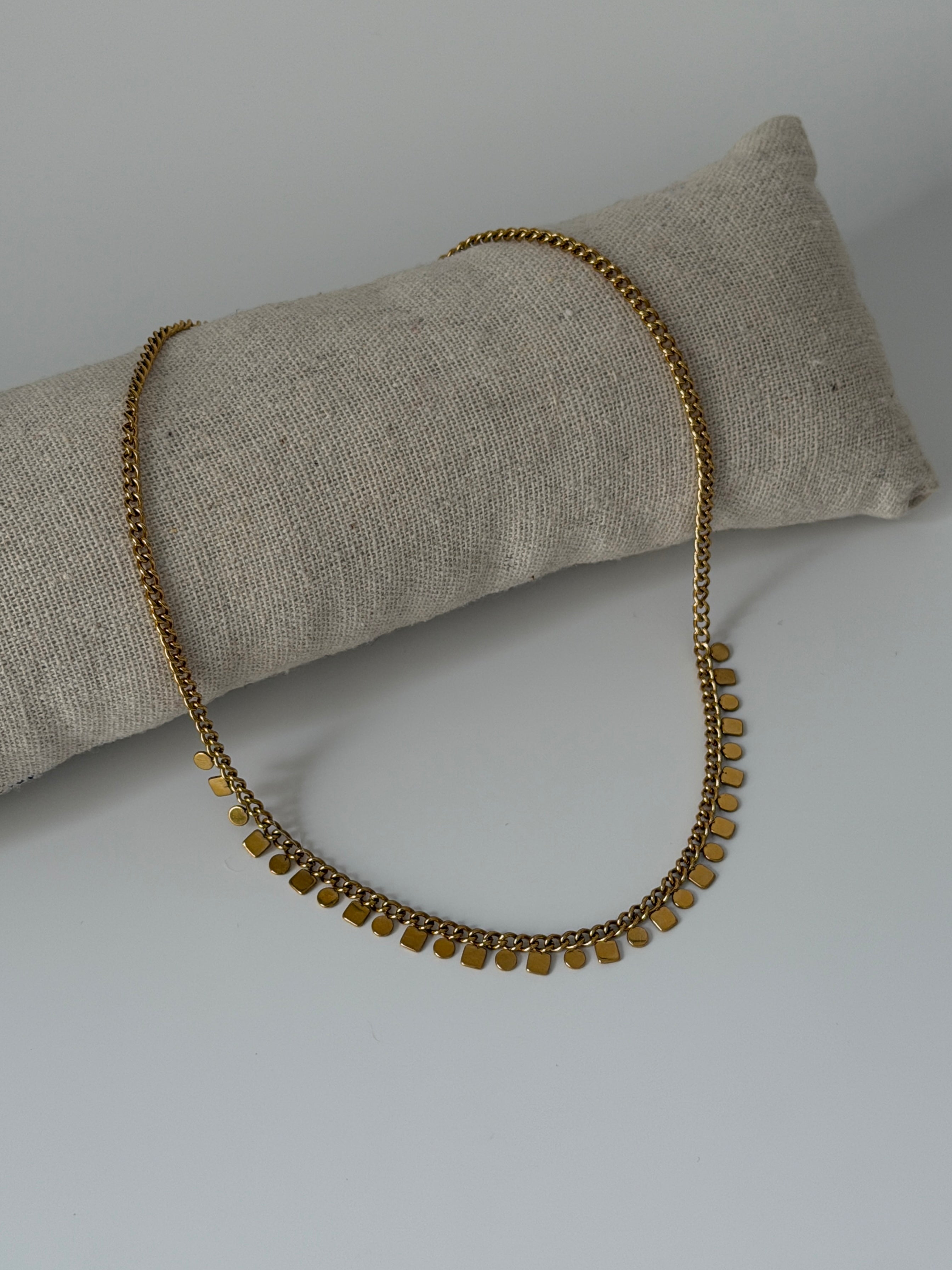 Collier Alex