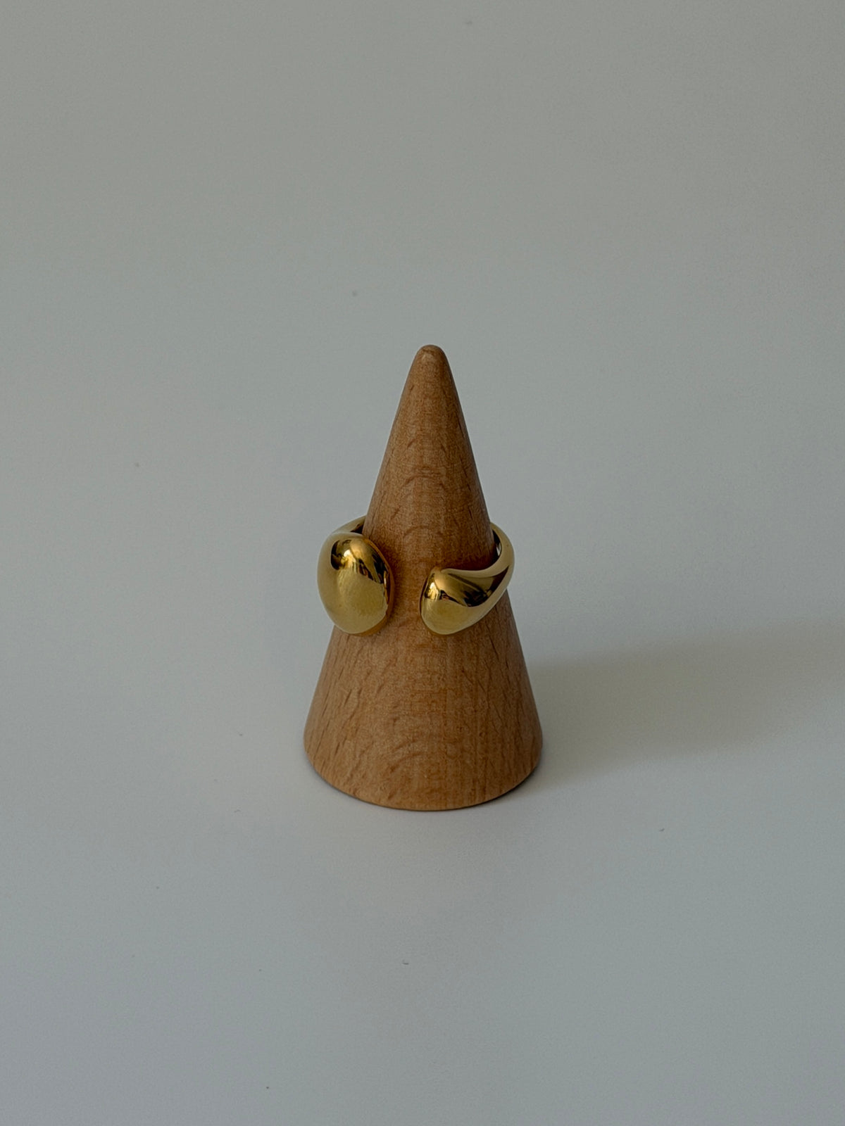 Bague Loan